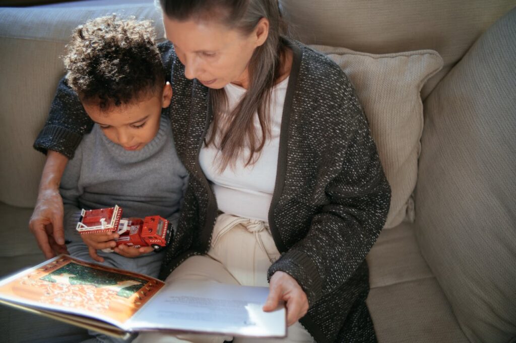 Aprender inglés desde casa mediante libros e historias.